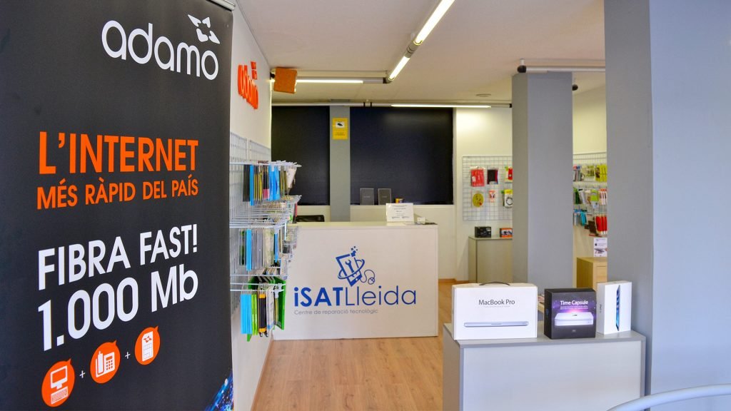 Adamo fibra Lleida iSAT Lleida
